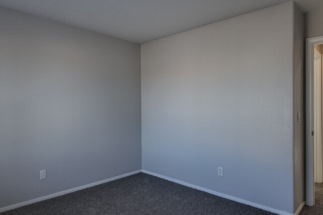 Building Photo - 9222 Cazador St