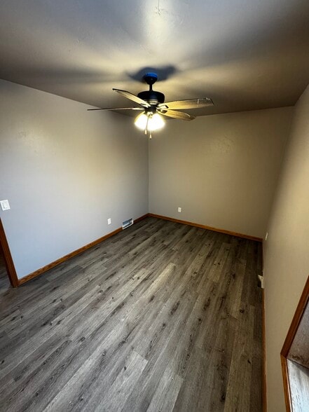 Building Photo - 726 S Main St