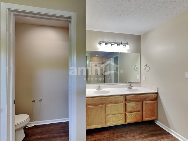 Building Photo - 12024 Seahawks Ln