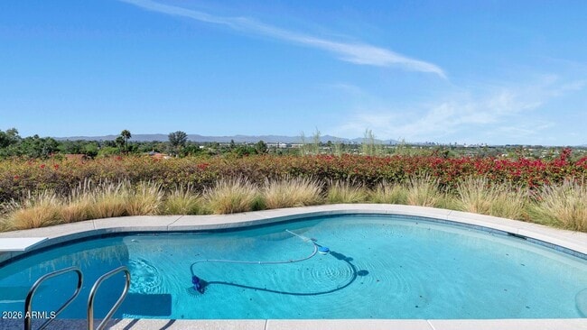 Building Photo - 5526 Camelback Canyon Dr