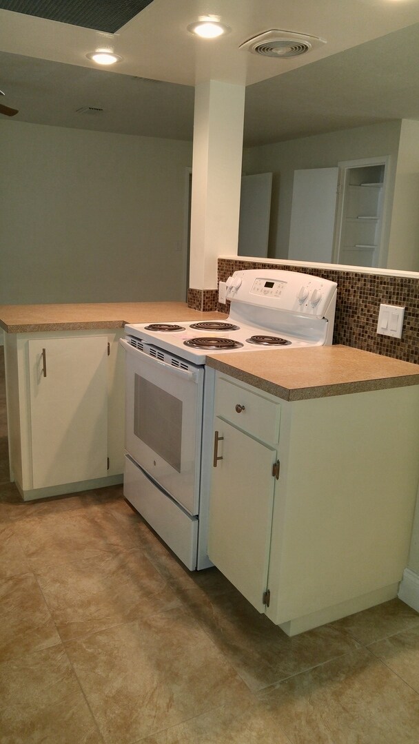 Building Photo - 3 Bedroom, 2 Bath in Idylwild area