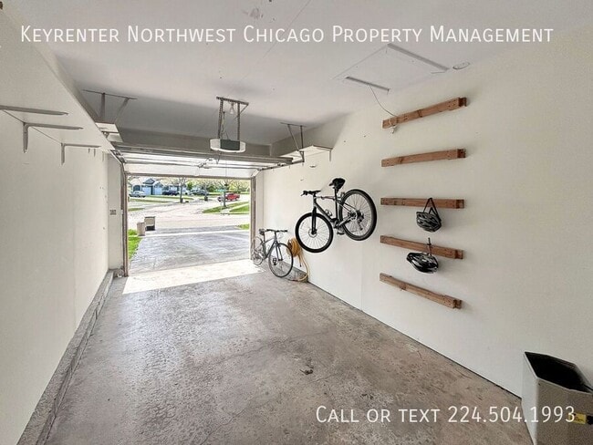 Building Photo - 519 Woodcrest Dr