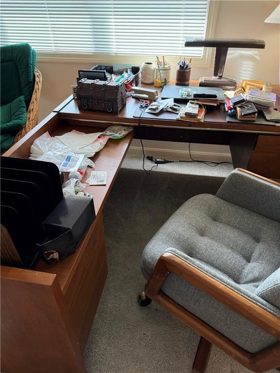 Building Photo - 650 E Greenwich Ave