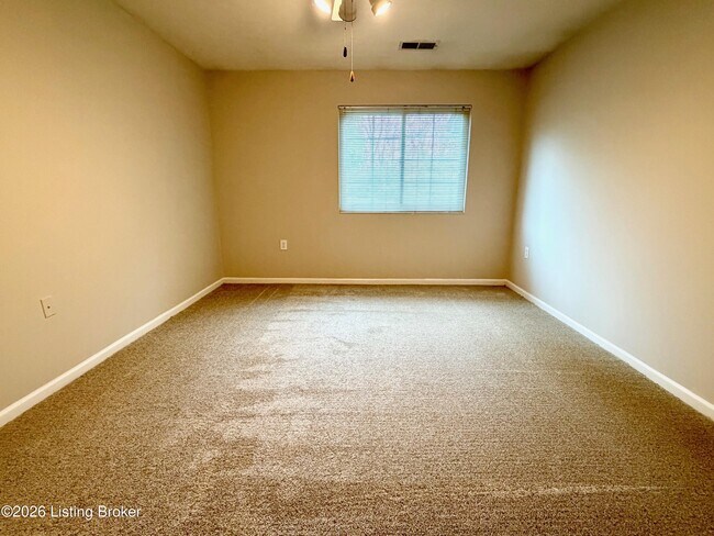 Building Photo - 10504 Southern Meadows