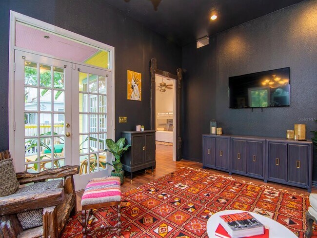 Building Photo - 2302 N Morgan St