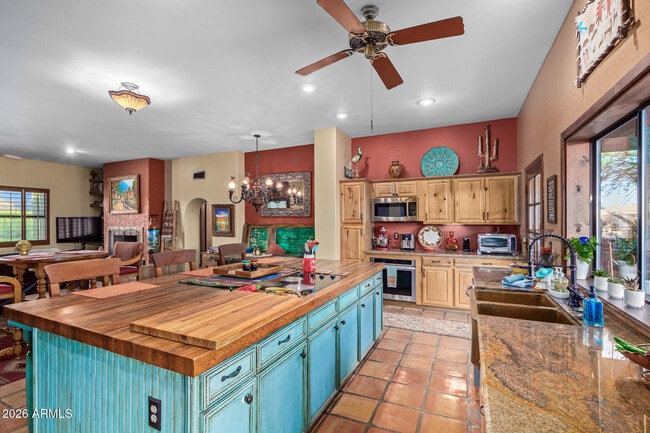 Building Photo - 10653 E Sleepy Hollow Trail