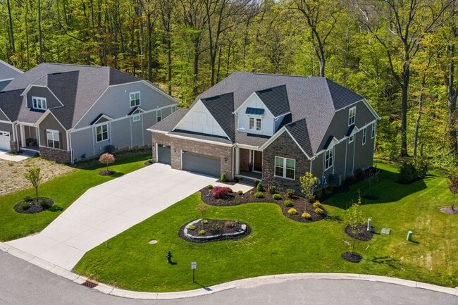 Building Photo - Modern Luxury!  Lakes of Orange Single family home
