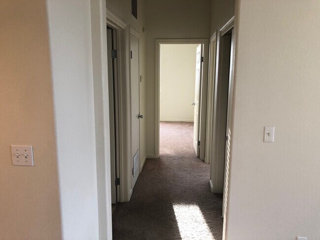Primary Photo - 1024 Prospect Ave
