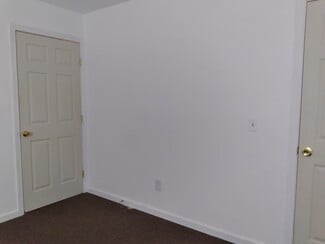 Building Photo - 28 Wedgewood Cir