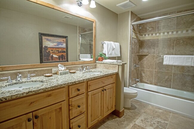 Building Photo - 2905 Mountaineer Cir