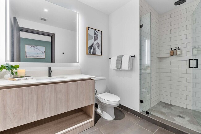 Building Photo - 398 NE 5th St