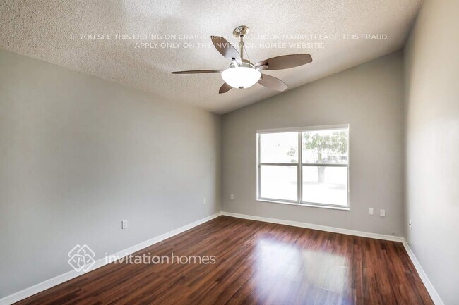 Building Photo - 2431 NW 186th Ave