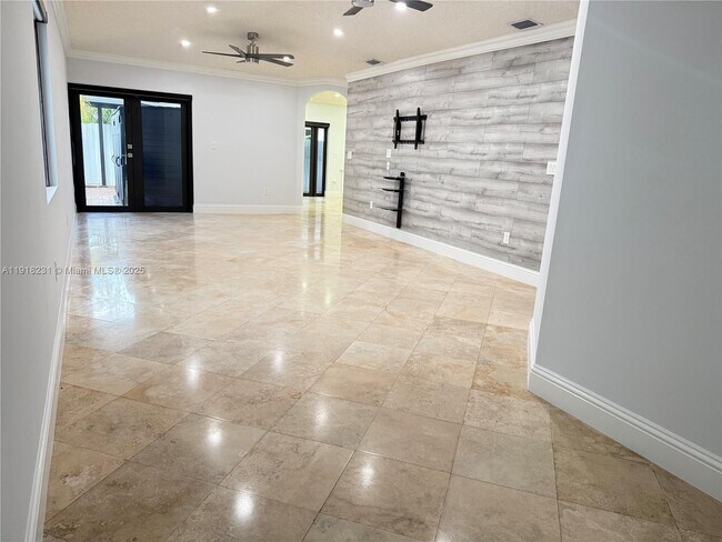 Building Photo - 2146 SW 103rd Pl