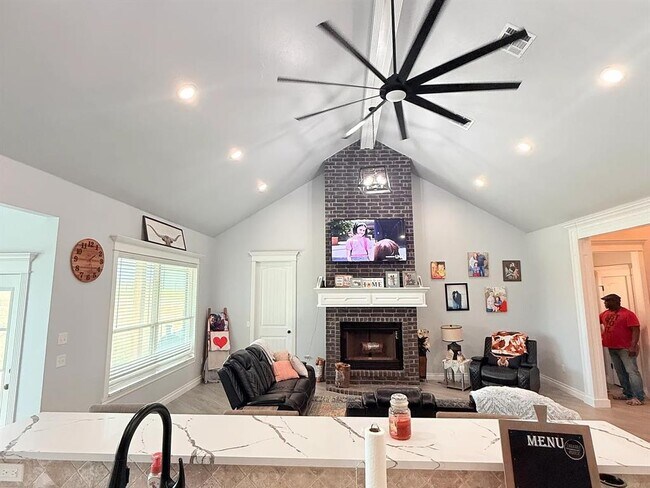 Building Photo - 2276 County Rd 1333