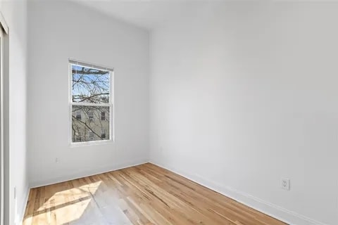 Building Photo - 302 2nd St