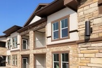 Building Photo - 2132 E Wisconsin Rd