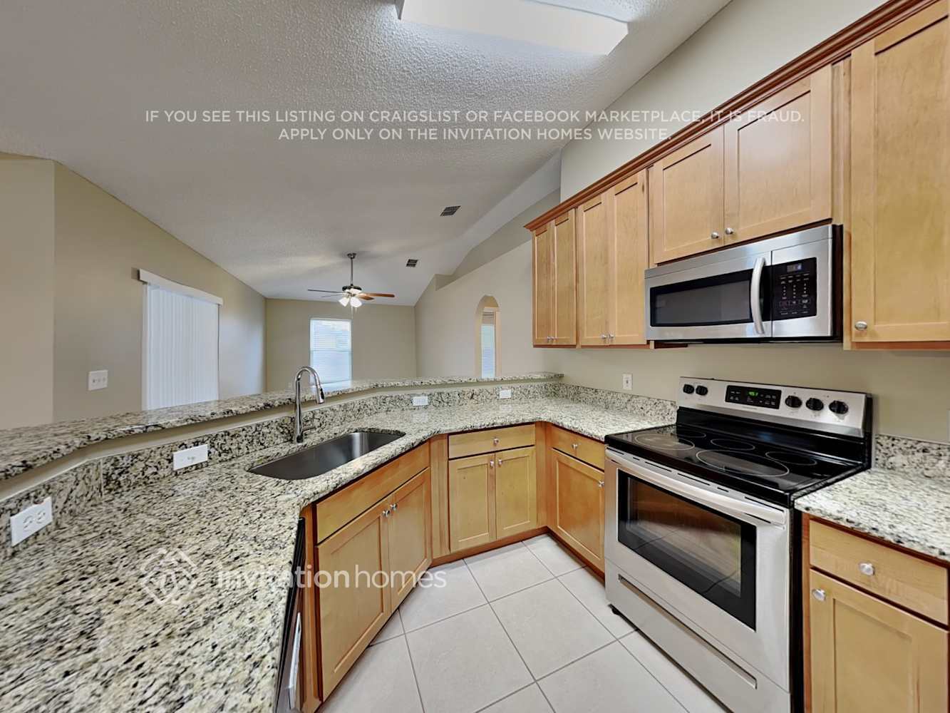 Building Photo - 1164 St Tropez Ct