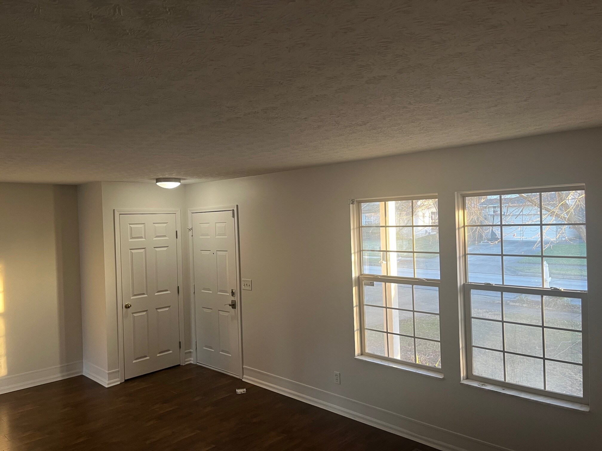 Building Photo - 1074 Lakegrove Court