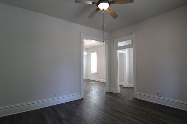 Building Photo - 1 Bedroom 1 Bath House In The Strawberry Hill Neighborhood