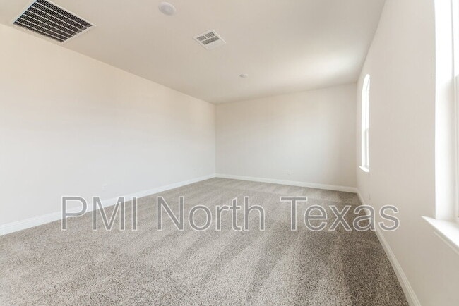 Building Photo - 3114 Cordelia Dr