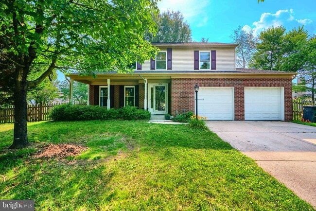 Primary Photo - 7804 Montreal Ct