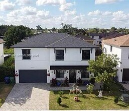 Building Photo - 28822 SW 160th Ct