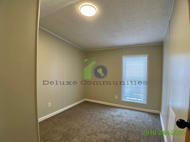 Building Photo - 129 Wesler Dr