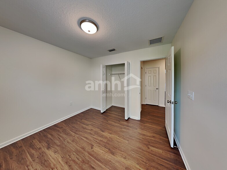 Building Photo - 3071 Bent Bow Ln