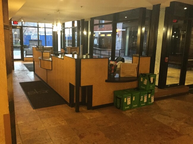 Building Photo - 700 1st St