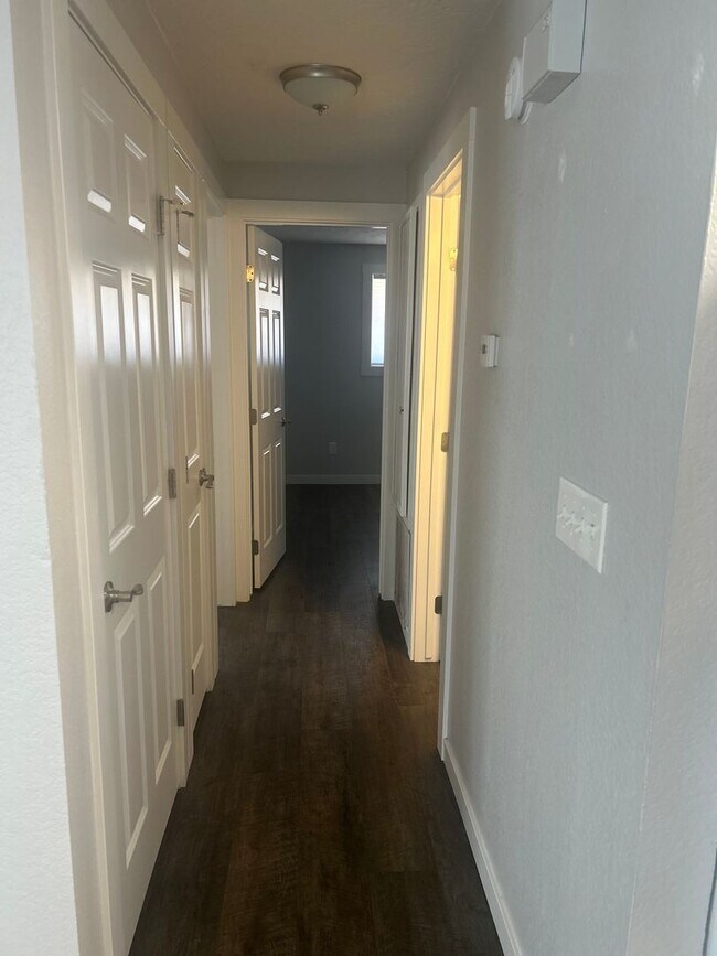 Building Photo - Completely Remodeled 2 bedroom Duplex with...