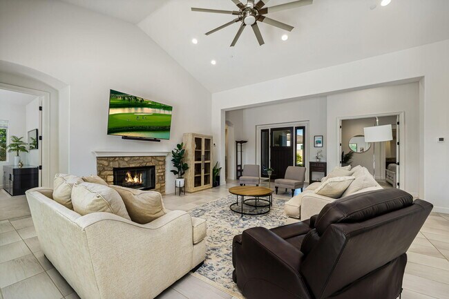 Building Photo - 81805 Four Seasons Pl