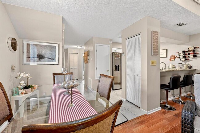 Building Photo - 1300 Woodman Way