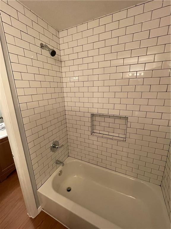 Building Photo - 105 Meteor Dr