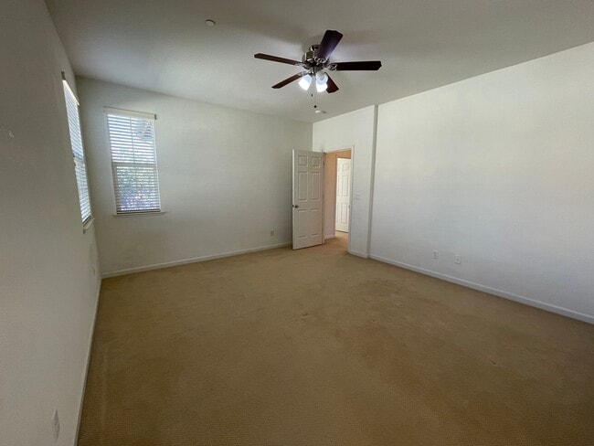 Building Photo - Two Story Home w/ Fridge Included, Attache...