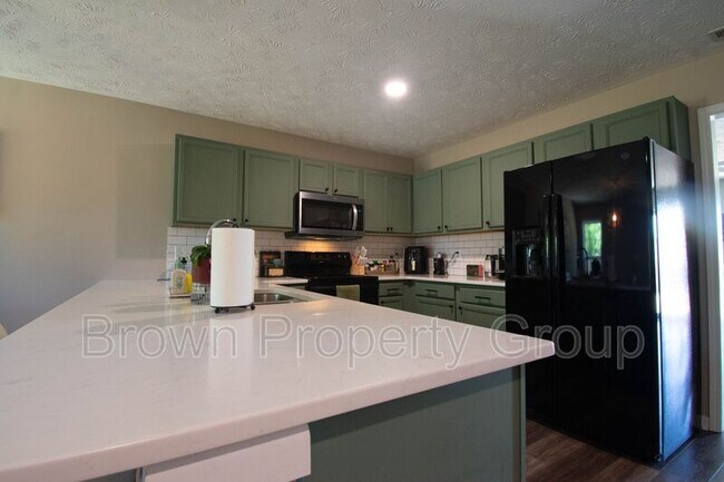 Building Photo - 4918 Yorkchester Dr