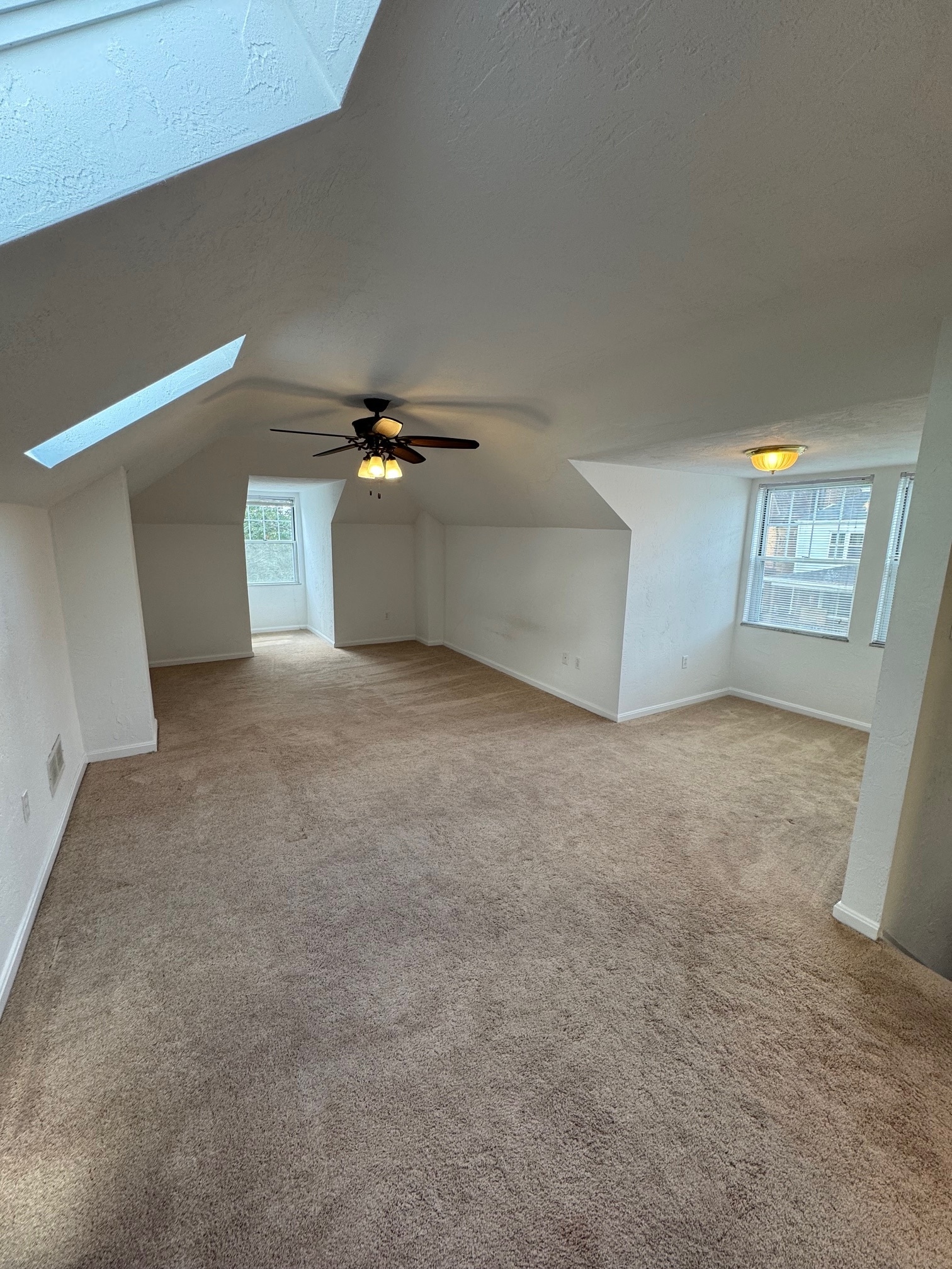 Building Photo - 301 Kambach St