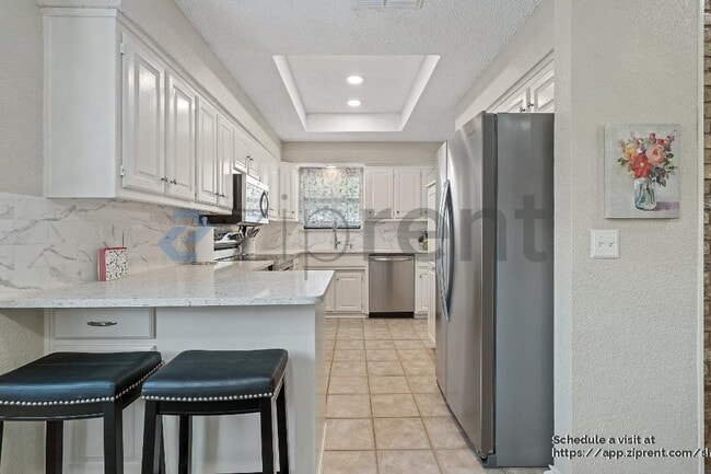 Building Photo - 2108 Winona Dr