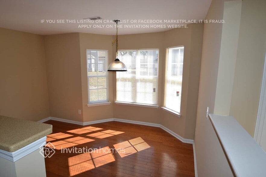 Building Photo - 8736 Hazelcroft Ln