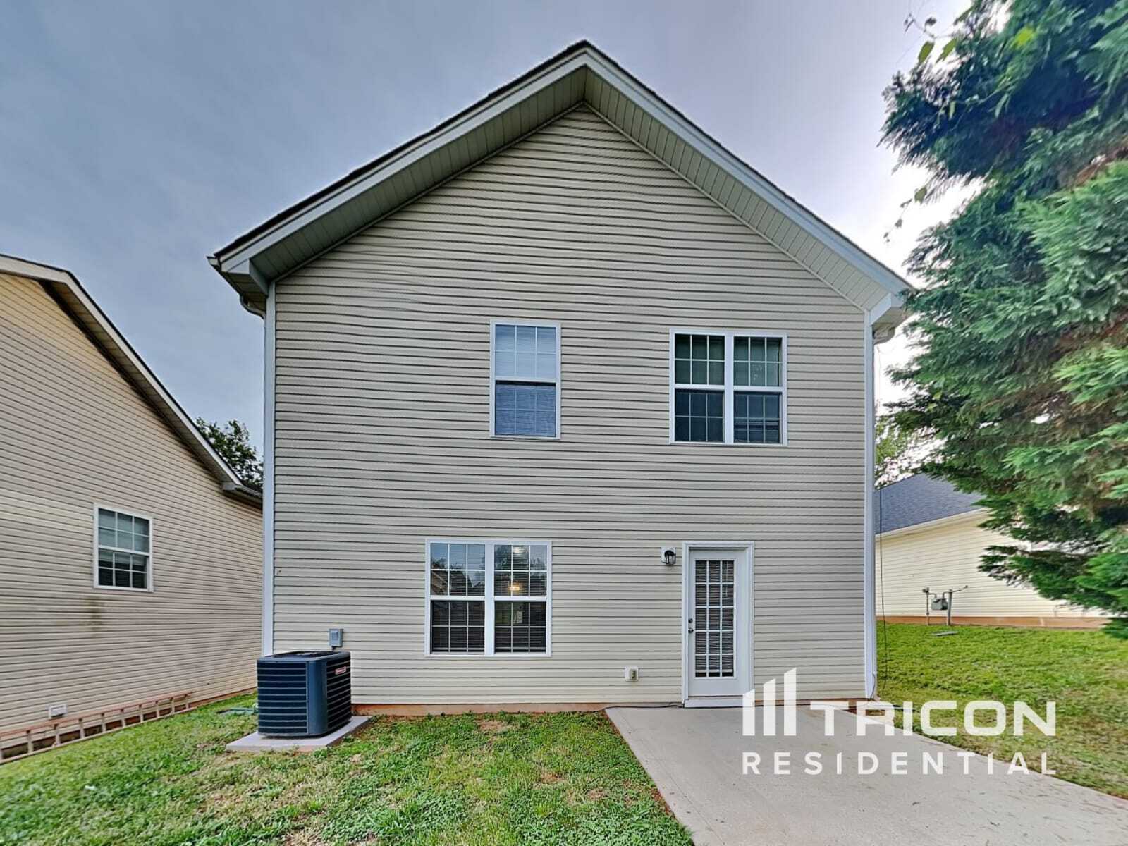 Building Photo - 9514 Parkridge Dr