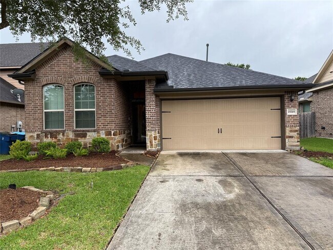 Building Photo - 19319 Anchor Bay Ln
