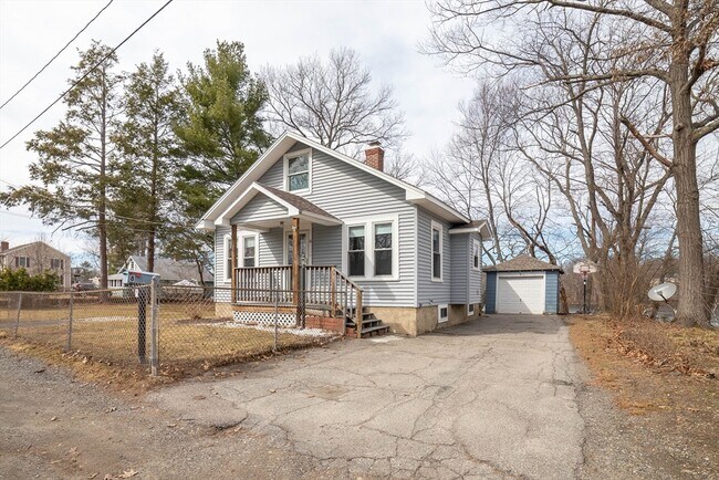 Building Photo - 8 Blackstone St