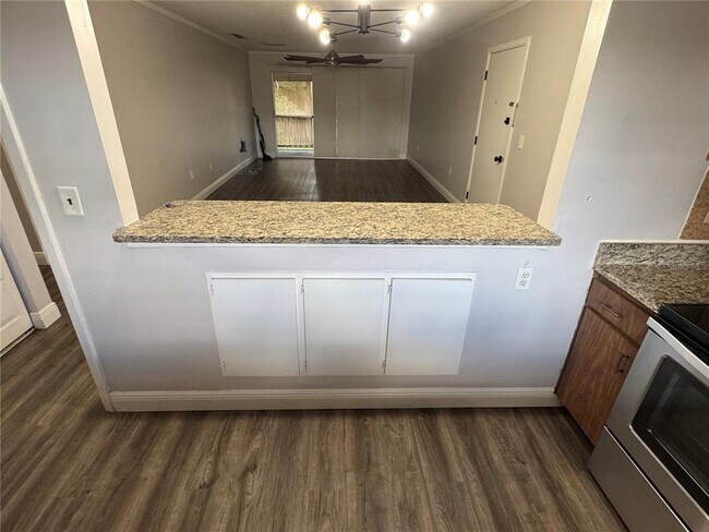 Building Photo - 8601 Huron Ct