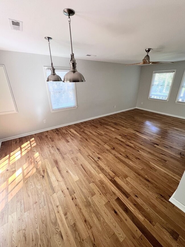 Building Photo - 3 Bedroom House in Rustburg