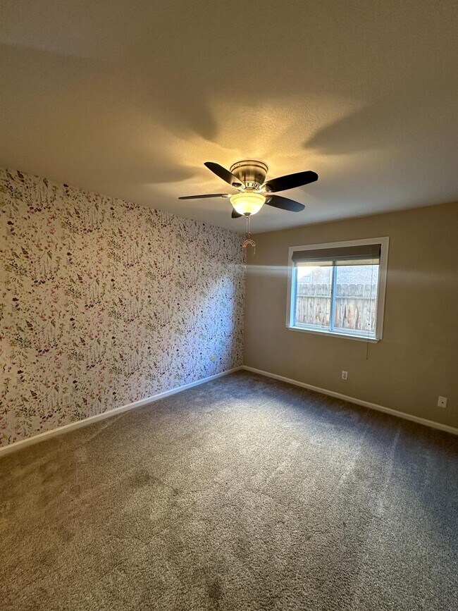 Building Photo - 954 Garland Ave