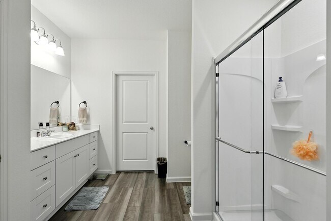 Building Photo - 5830 Capri Frst Dr
