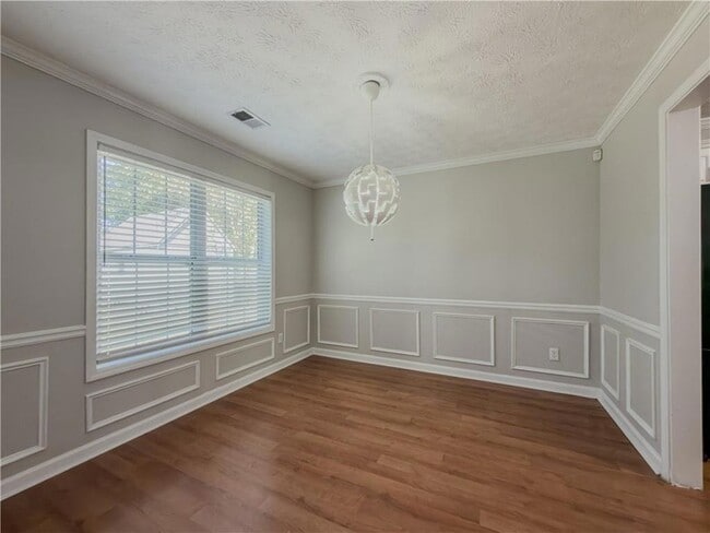 Building Photo - 593 Red Tip Ln