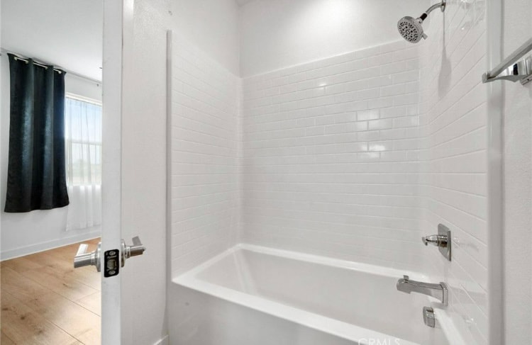 Building Photo - 4382 Pacifica Wy