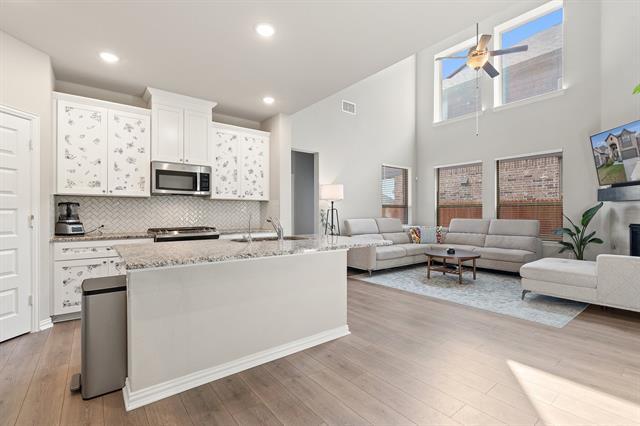 Building Photo - 3904 Ford Dr