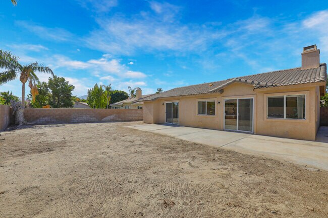 Building Photo - 45930 Las Colinas