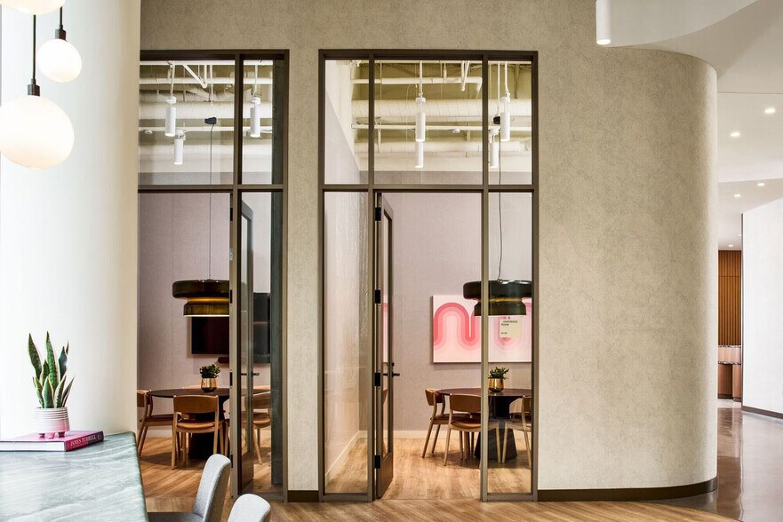 Building Photo - 40 Western Ave